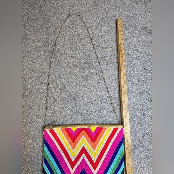 Beaded Chain Handbag Colorful Zipper Closure Inside Pocket Very Clean - Picture 5 of 6